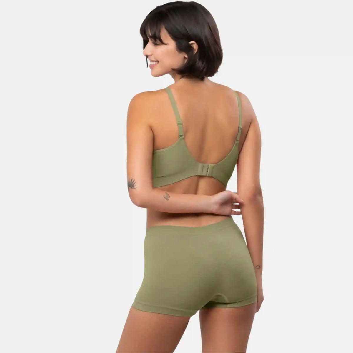 459 The Comfort Shaping Bra with Adjustable Straps